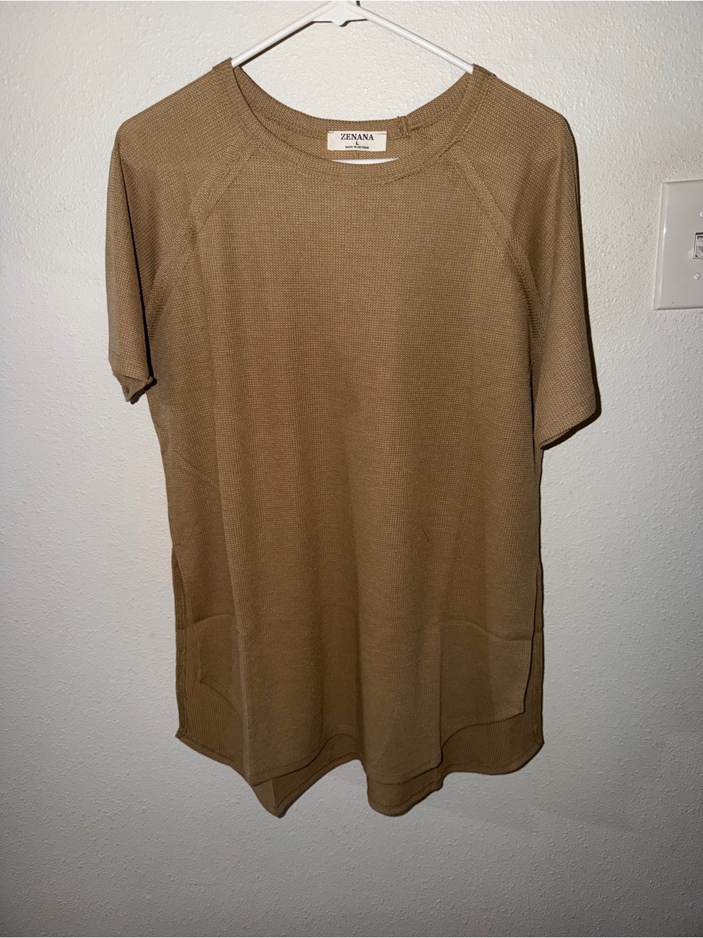 Zenana Outfitters Short Sleeve Waffle Long Sleeve,curved hem,side slits NWOT